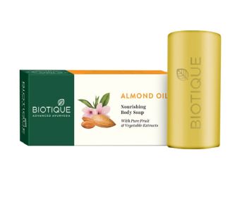 Biotique Bio Mandelöl Körperseife - speziell für empfindliche Haut geeignet 150 g